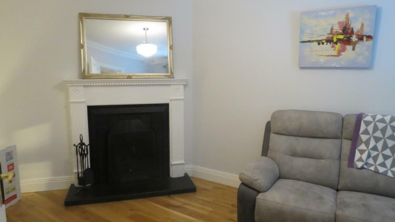 Modern Home In The Heart Of Rosscarbery Village Екстер'єр фото